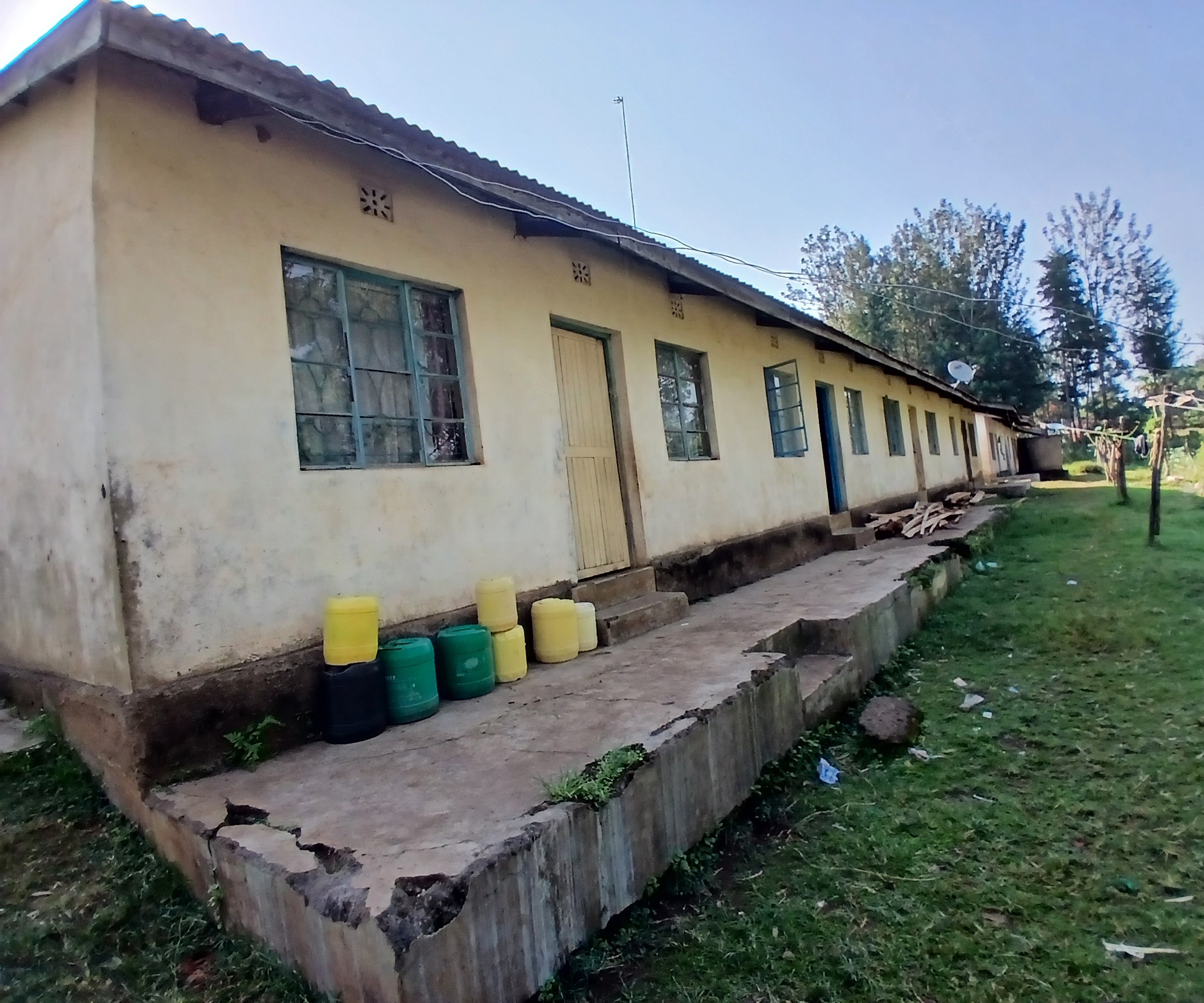 Cracked floors in teacher houses